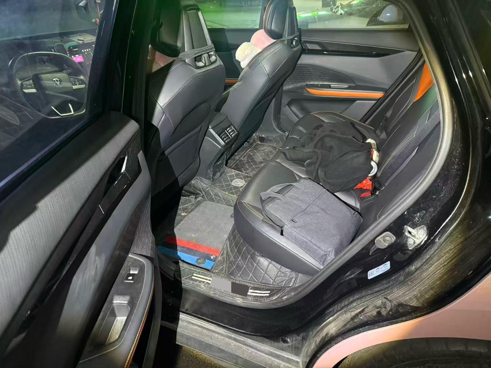 ChangAn 2023 UNI-V Smart Electric iDD 1.5T 113km Smart Auto 6