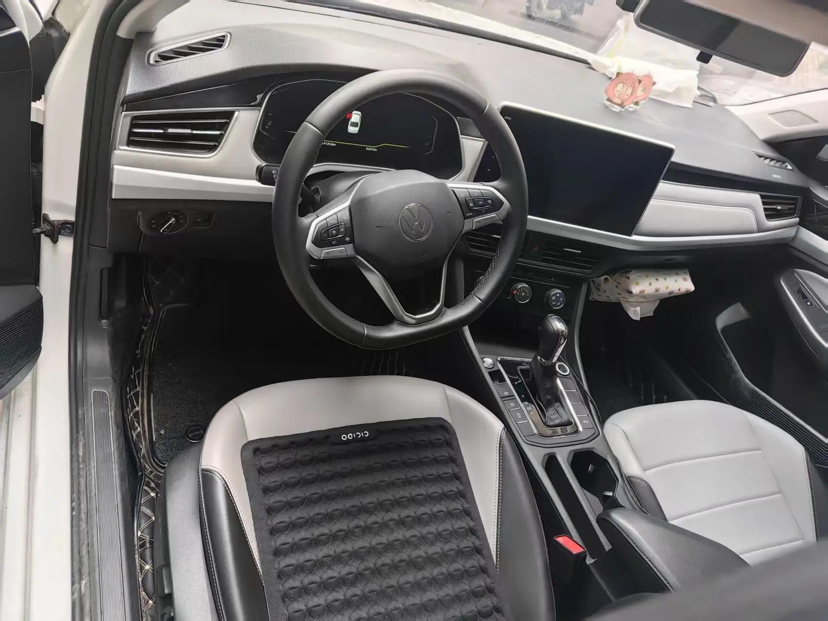 Bora 2023 200TSI DSG Zhixing PRO Edition 4