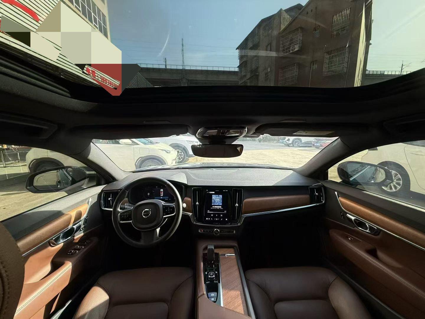 Volvo S90 2023 B5 Smart Luxury Edition 5