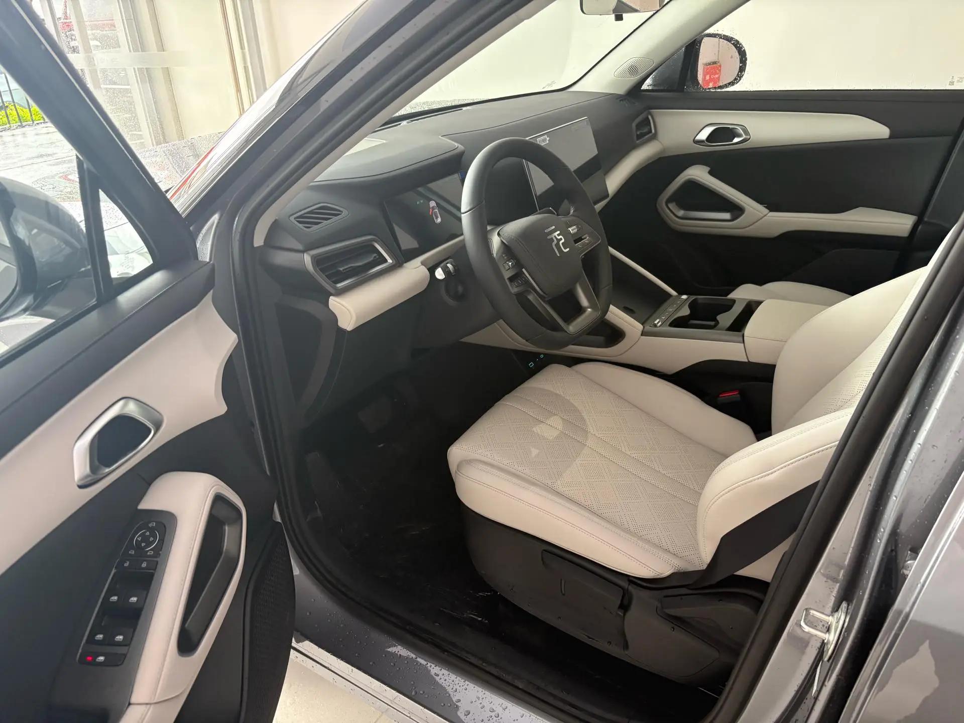 BYD 2025 Yuan UP Smart Driving 401KM Vital Automatic Gear 3