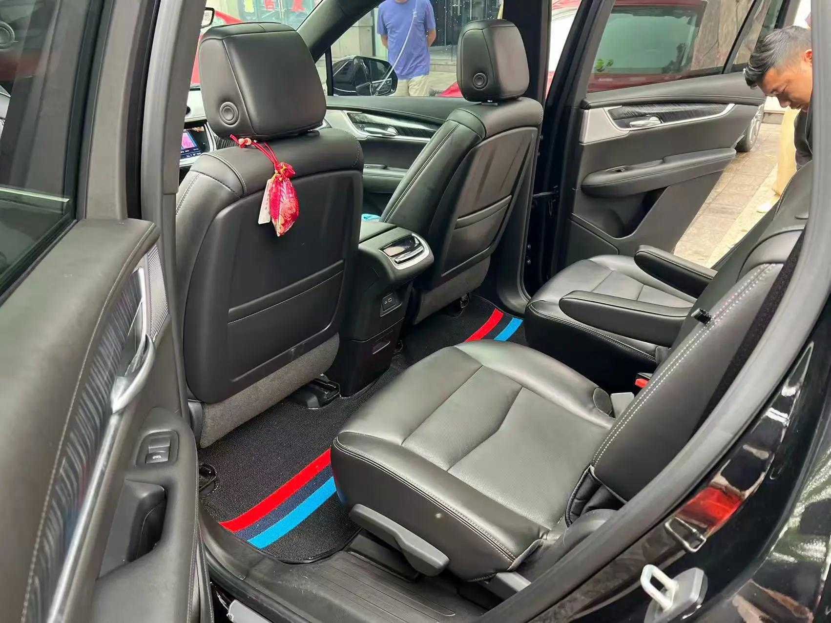 Cadillac XT6 2022 2.0T 6-seat 4-wheel drive luxury model 2