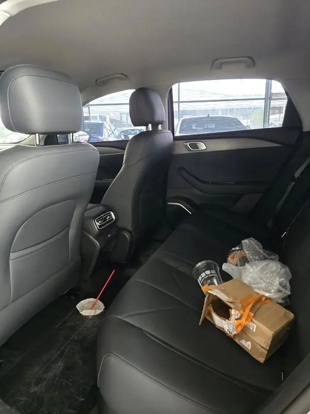 Geely Galaxy 2025 Xingyao 6 EM-i 1.5 60km Launch Edition Automatic 4
