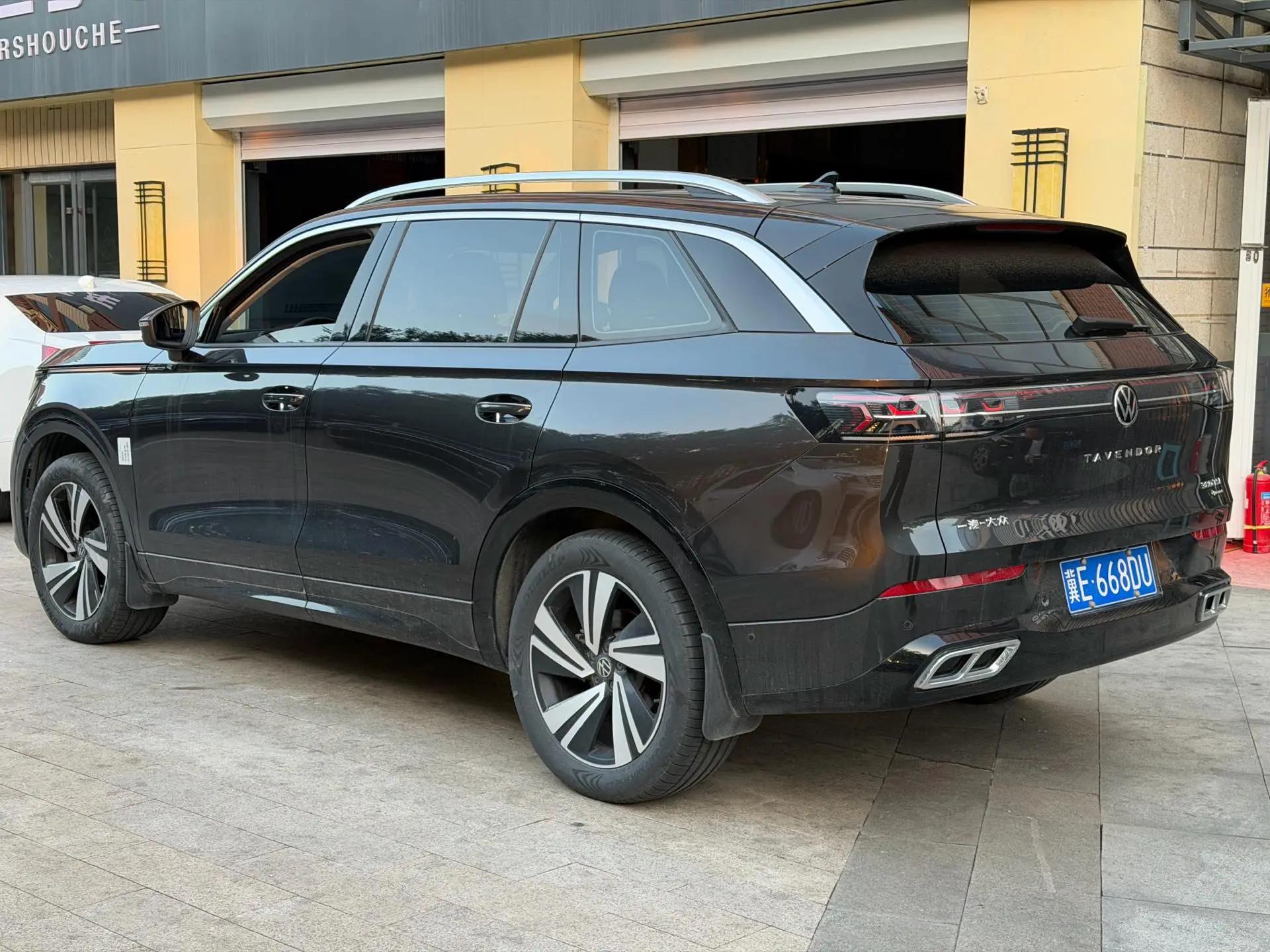 Volkswagen 2023 Teramont R-Line 2.0TSI 380TSI All-Wheel Drive Touring Edition Automatic 9