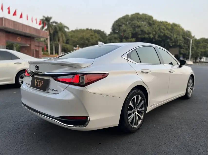 Lexus ES 2021 300h Excellent Edition 7