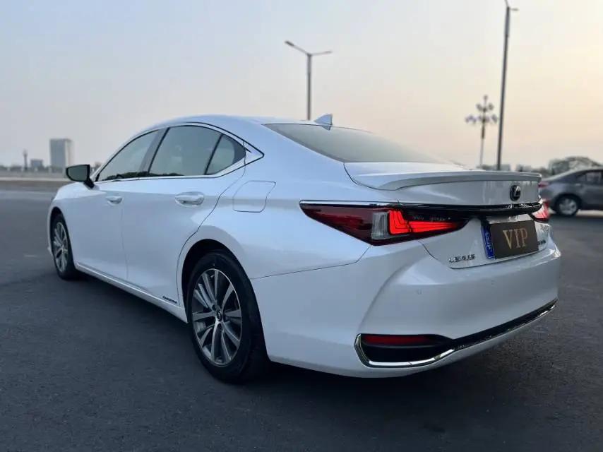 Lexus ES 2021 300h Excellent Edition 9