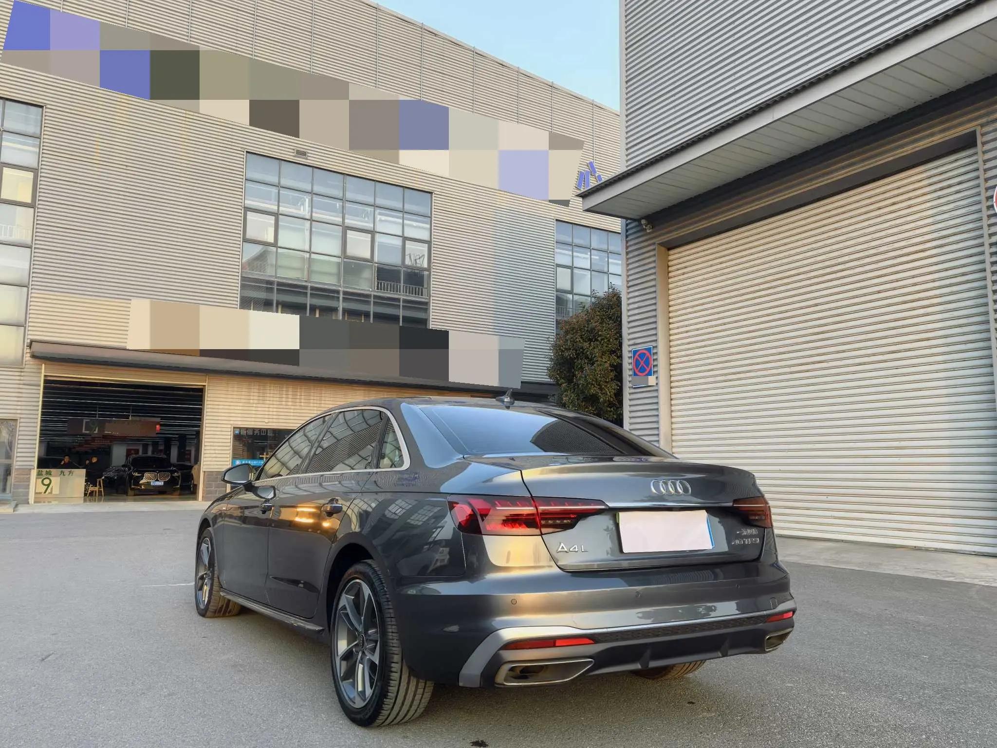 Audi A4L 2022 40 TFSI Fashion Dynamic 4