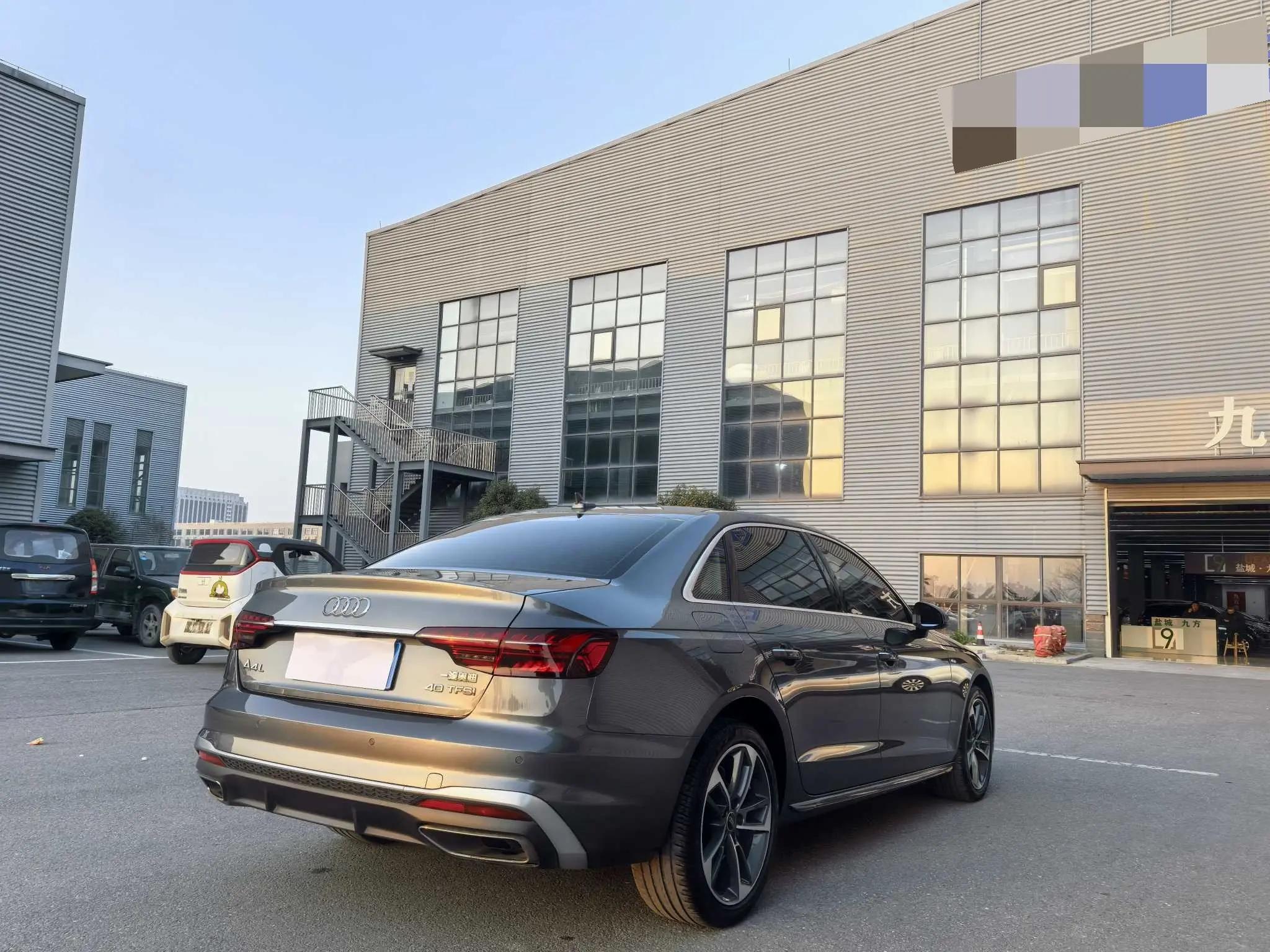 Audi A4L 2022 40 TFSI Fashion Dynamic 6