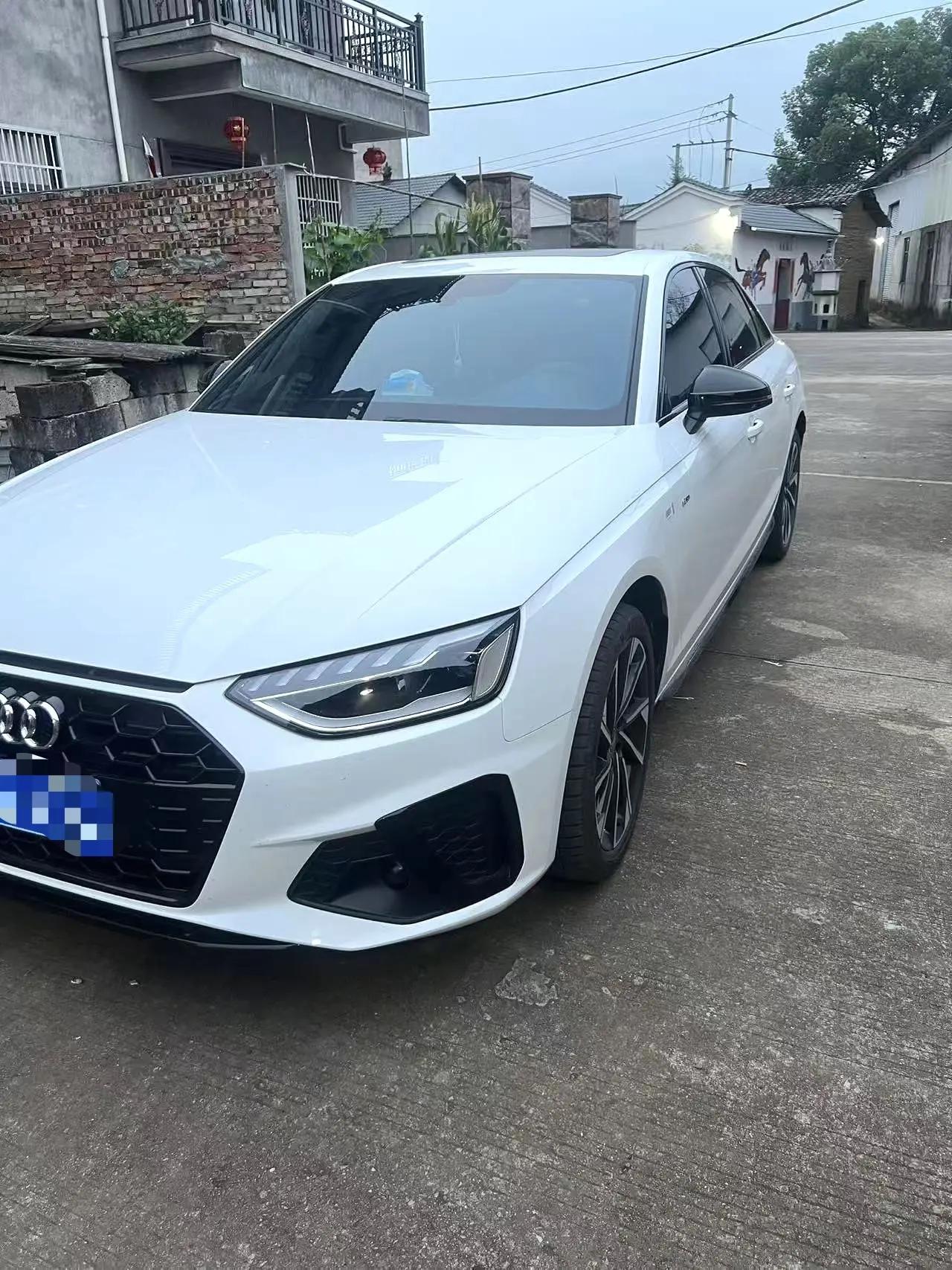 Audi 2025 A4L 2.0TFSI 40TFSI 2 Million Units Joy Edition Luxury Dynamic Version Automatic