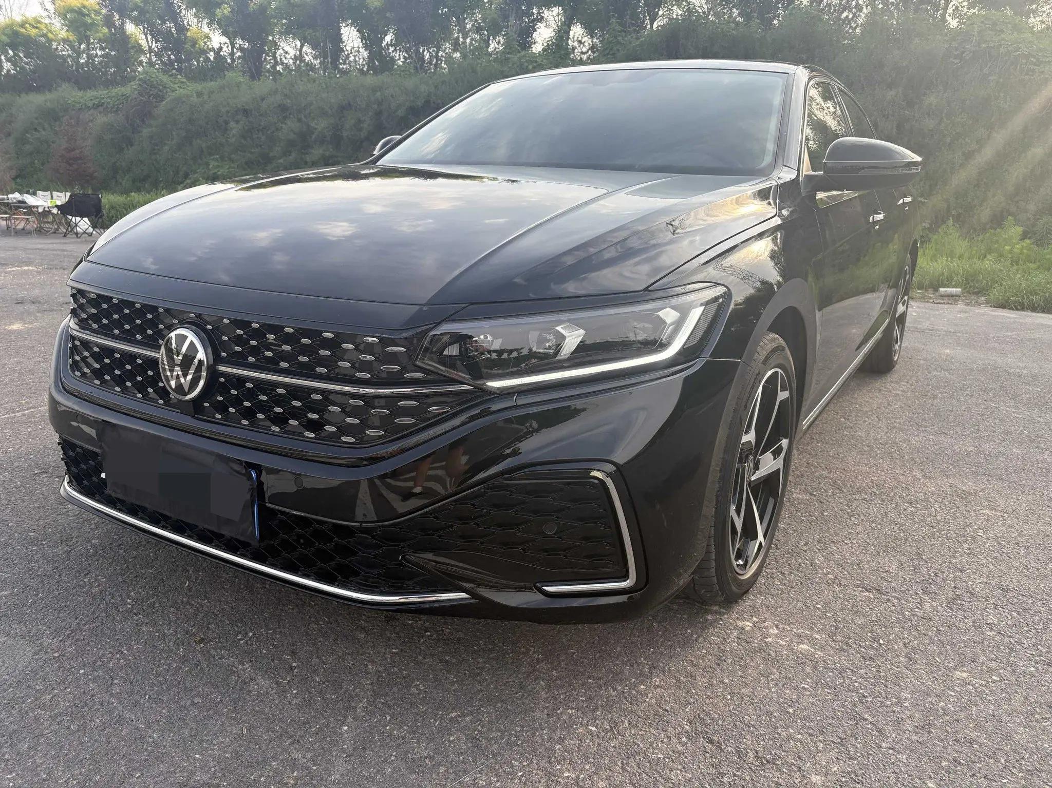 Volkswagen 2024 Passat 2.0TSI 380TSI Starry Dragon Edition Automatic