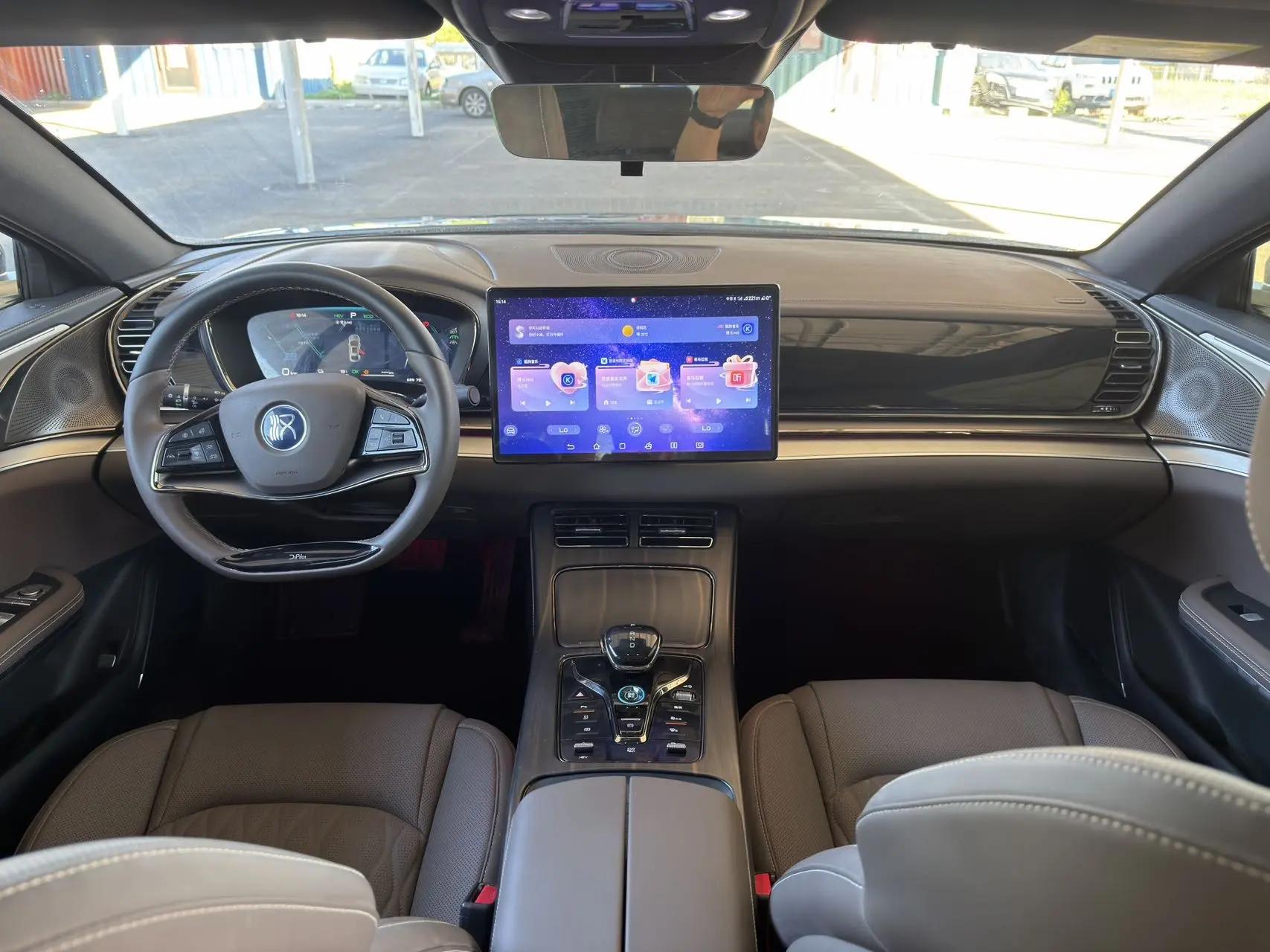 BYD 2023 Han DM-i 1.5T CVT Champion Edition 121KM Prestige Automatic 5