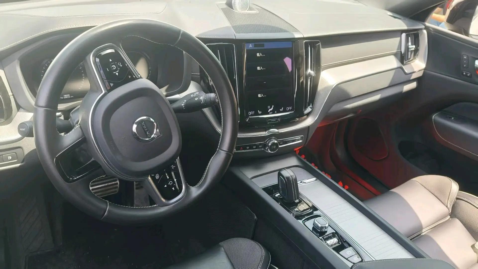 Volvo XC60 New Energy 2021 T8 E Drive Hybrid Zhiyuan Sports Edition 3