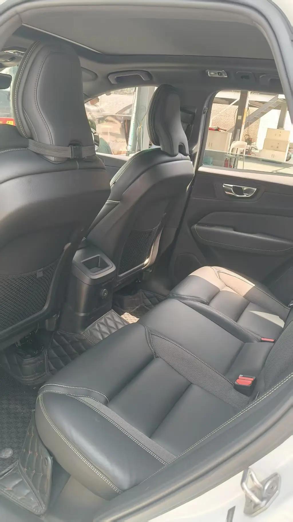 Volvo XC60 New Energy 2021 T8 E Drive Hybrid Zhiyuan Sports Edition 6