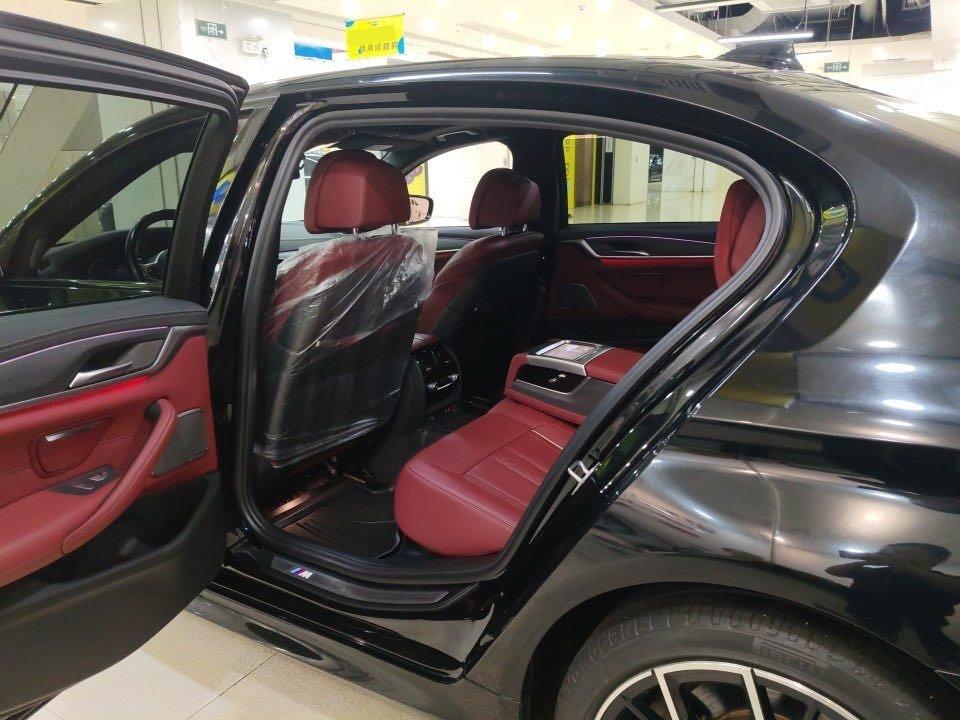 BMW 5 Series 2022 Modified 530Li Exclusive M Sports Suit 4