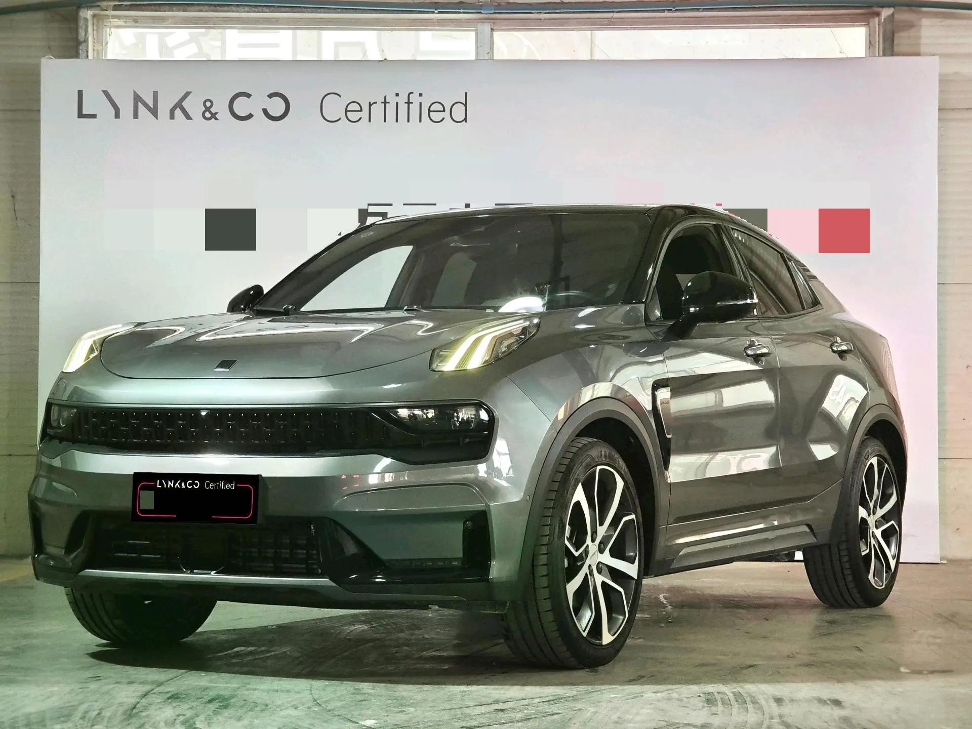 Open image lightbox: LYNK&CO 05 2020 2.0TD Four-wheel Drive Halo
