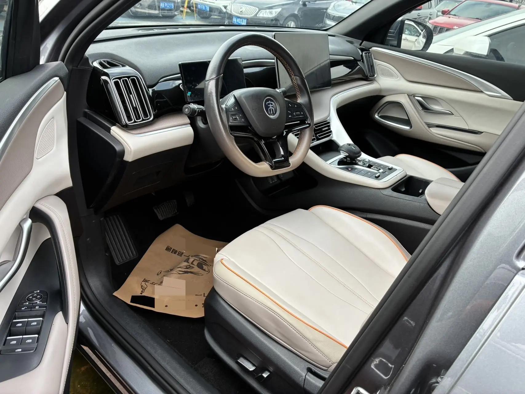BYD 2023 Song Pro DM-i 1.5 CVT Champion Edition Excellence Type 110KM Automatic 4