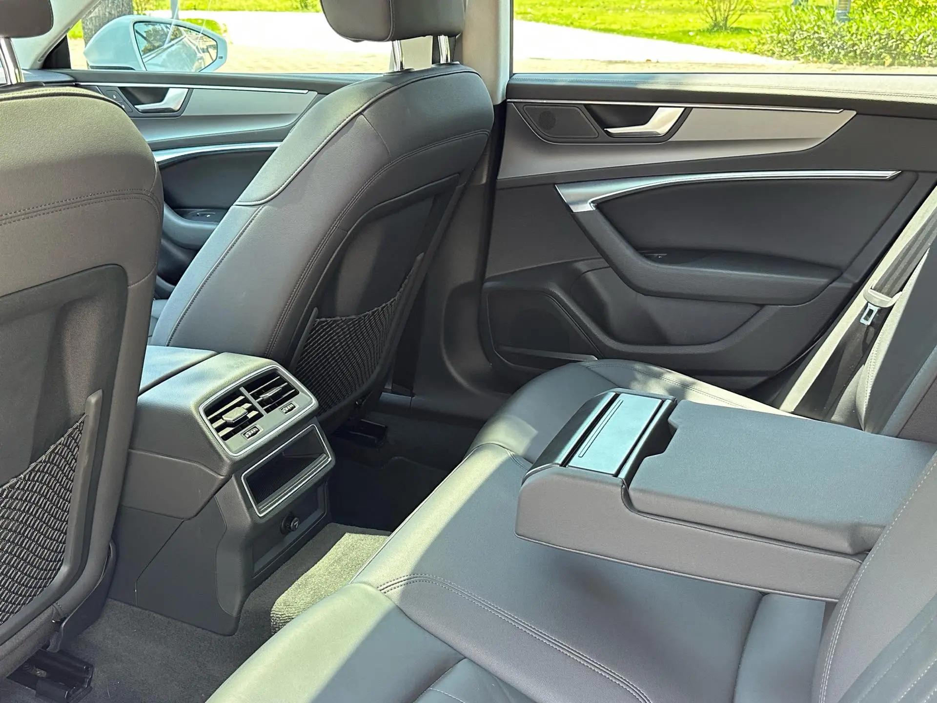 Audi A7 2021 40 TFSI Luxury Model 9