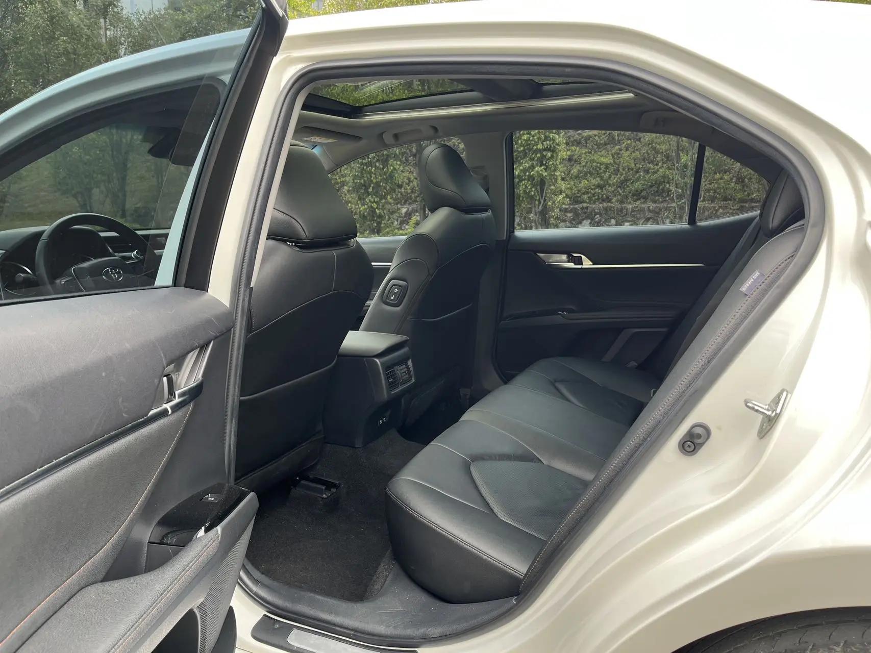 Camry 2021 2.5G Deluxe Edition 6