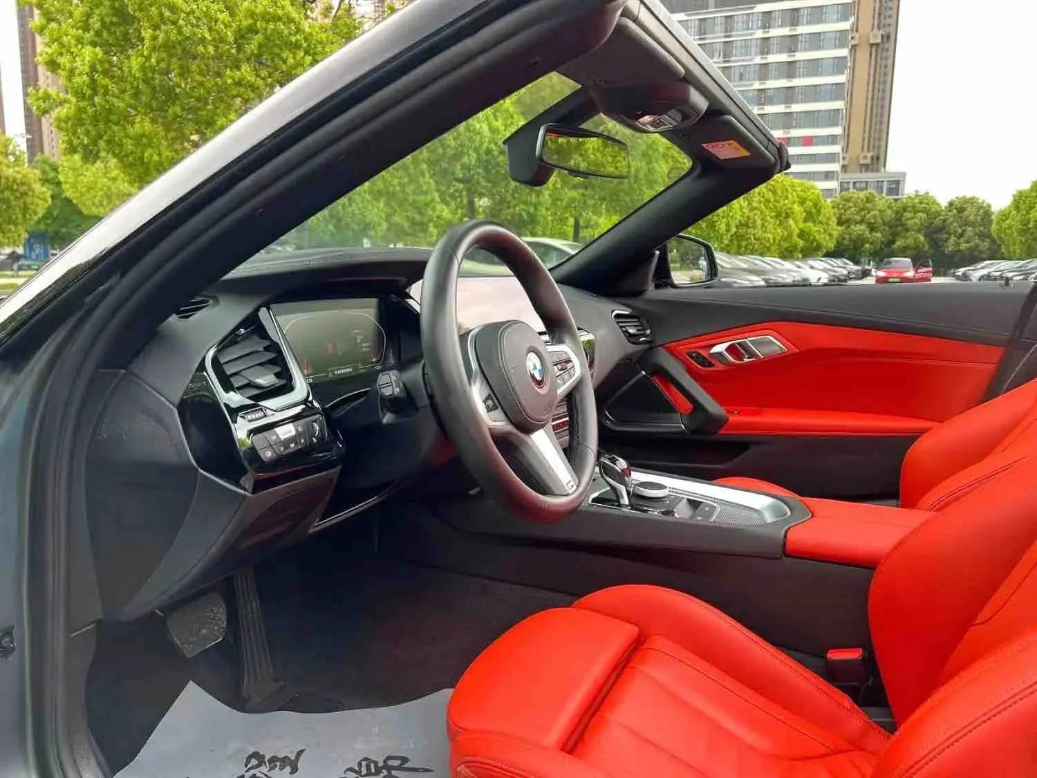 BMW Z4 2020 sDrive 25i Silver Cream Limited Edition 4