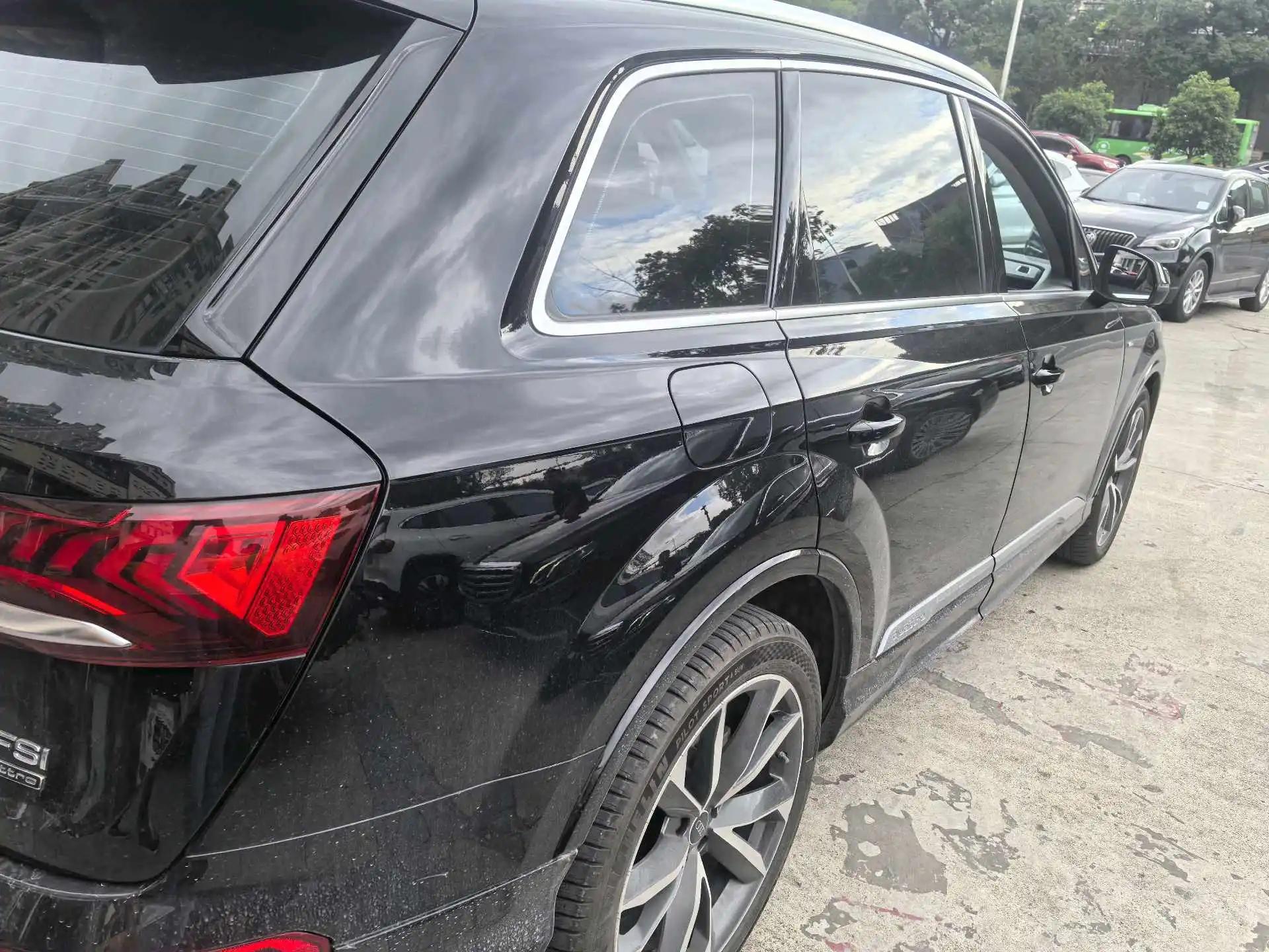 Audi Q7 2021 55 TFSI quattro S line Sport 5