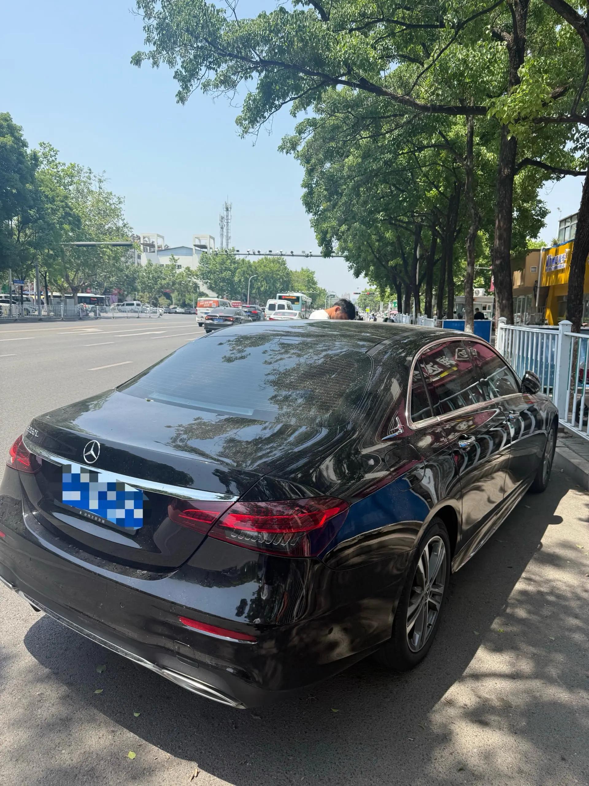 Mercedes Benz E-Class 2022 E 260 L Sports 5