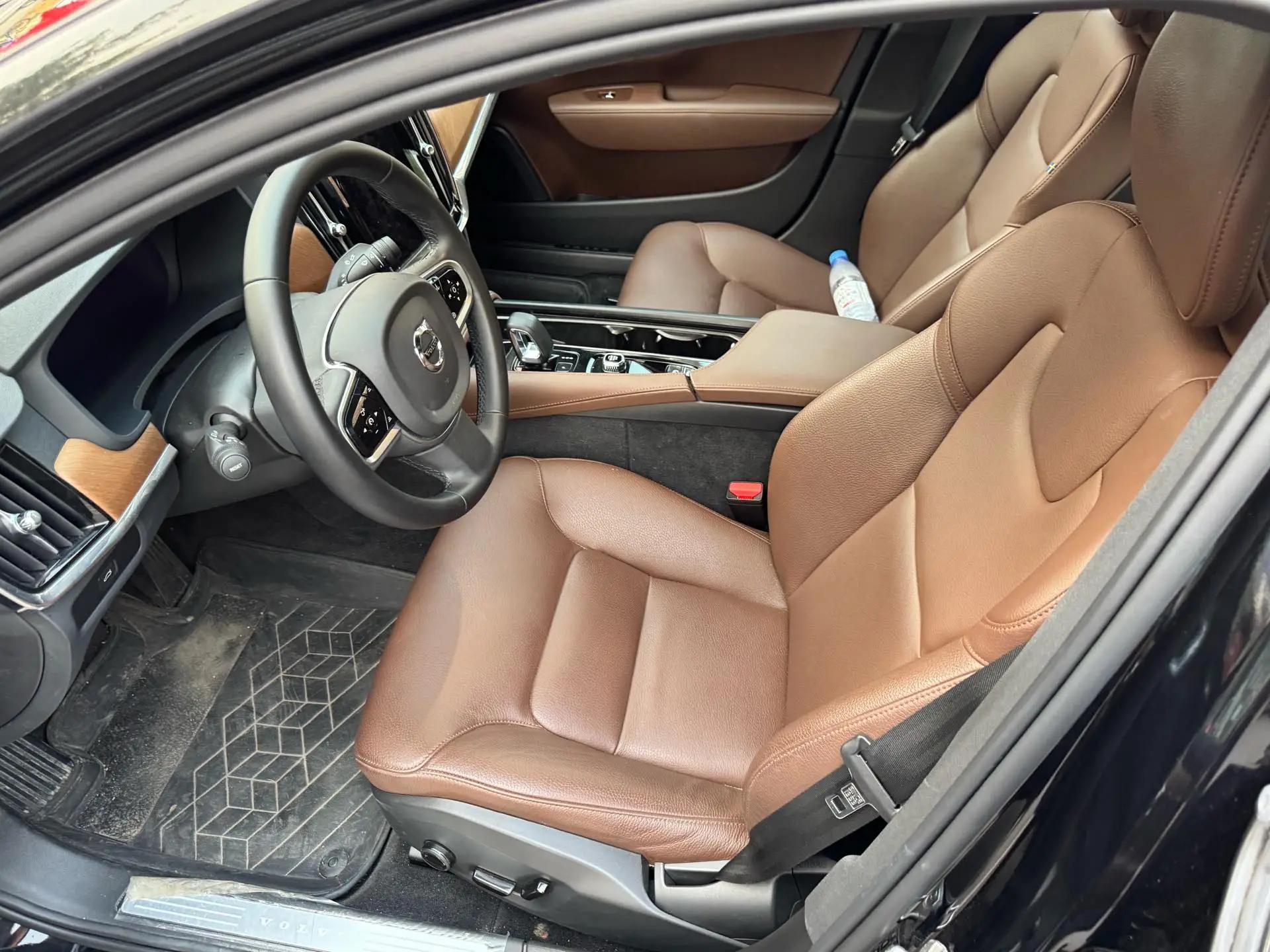 Volvo S90 2024 B5 Zhiyi Deluxe Edition 4