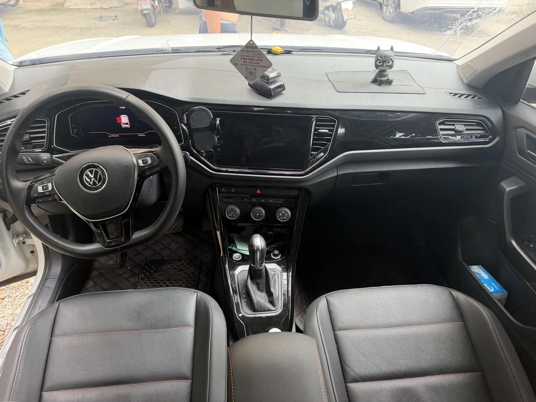 T-ROC Tange 2021 280TSI DSG Two-Drive Elite Zhilian Edition 7