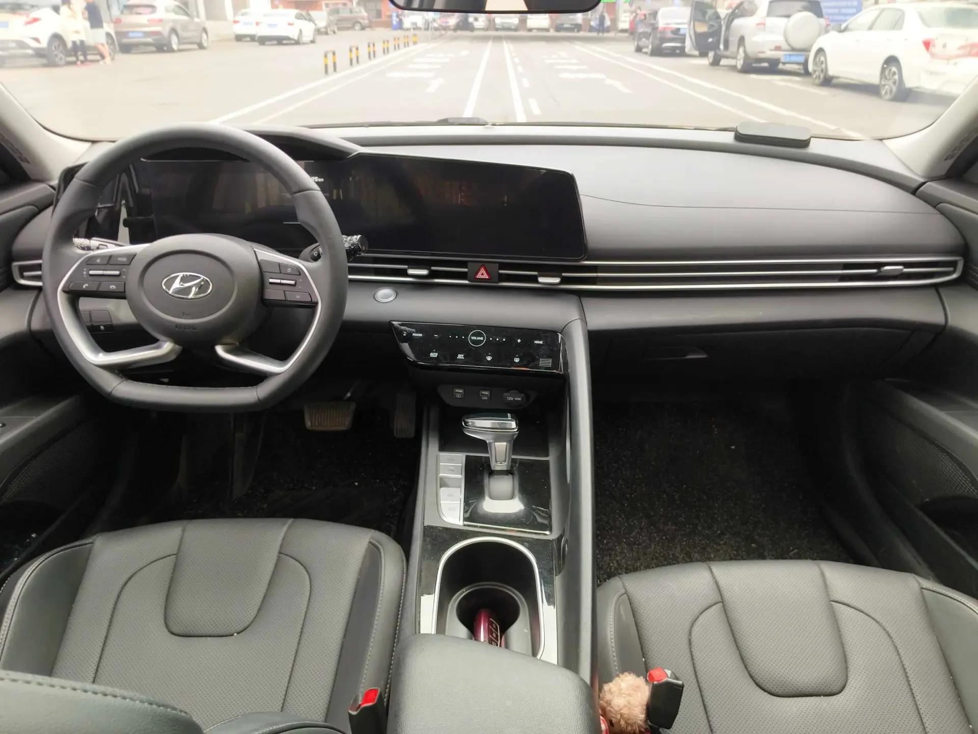 Elantra 2022 1.5L CVT GLX Elite Edition 5