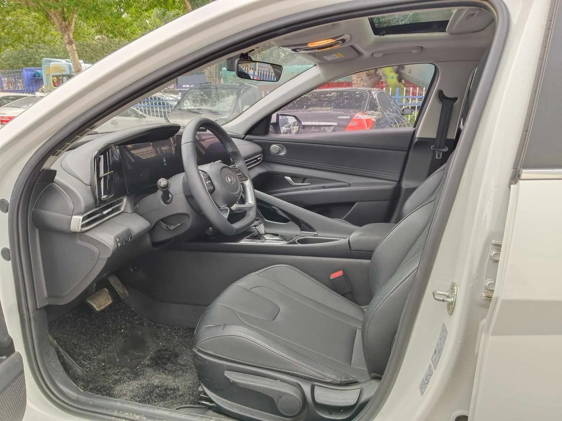 Elantra 2022 1.5L CVT GLX Elite Edition 6