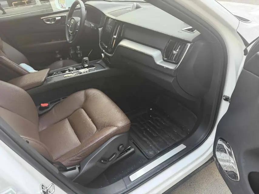 Volvo XC60 2022 B5 4-wheel-drive Zhiyi Deluxe Edition 7