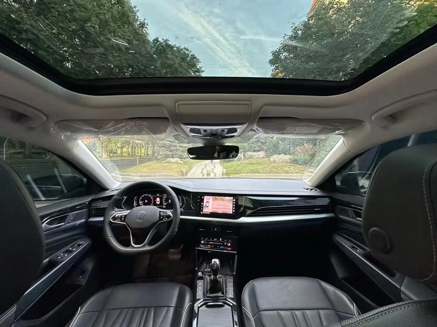 Volkswagen 2024 Passat 2.0TSI 380TSI Deluxe Edition Automatic 4