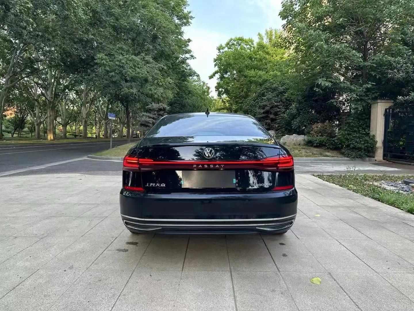 Volkswagen 2024 Passat 2.0TSI 380TSI Deluxe Edition Automatic 5