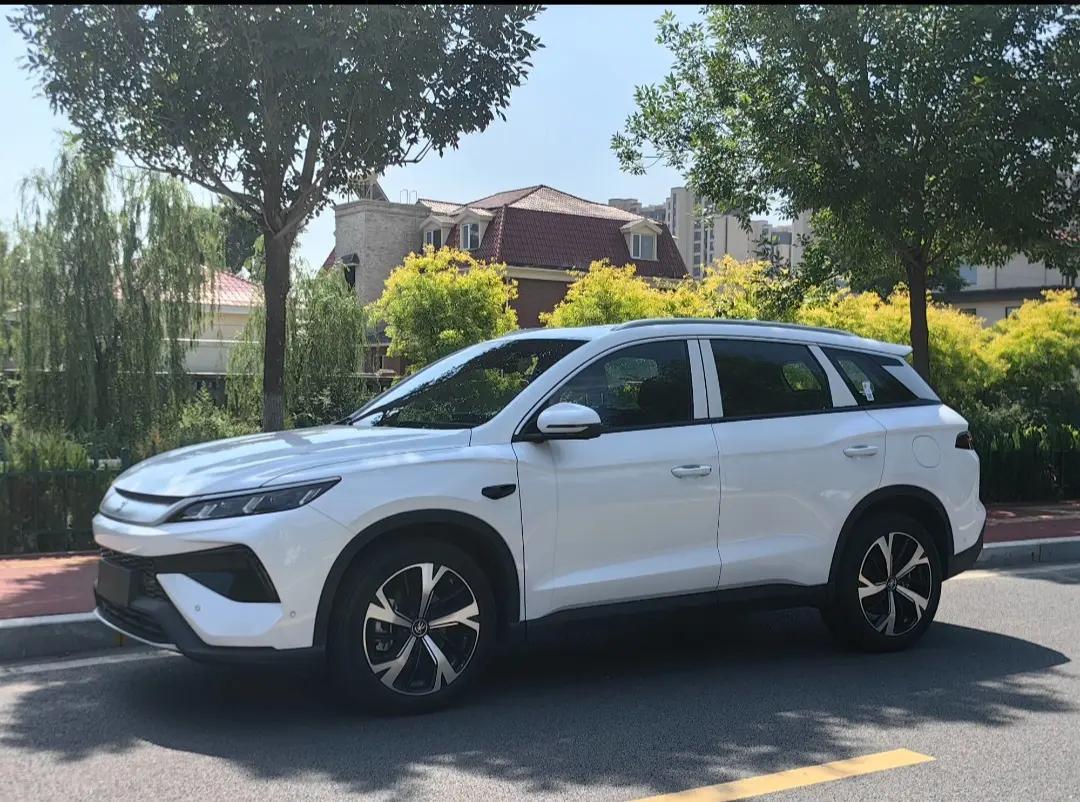 Открыть галерею: BYD Song Pro New Energy 2025 Song Pro DM-i 1.5 Stepless Smart Driving Edition 115KM Excellent Automatic Gear