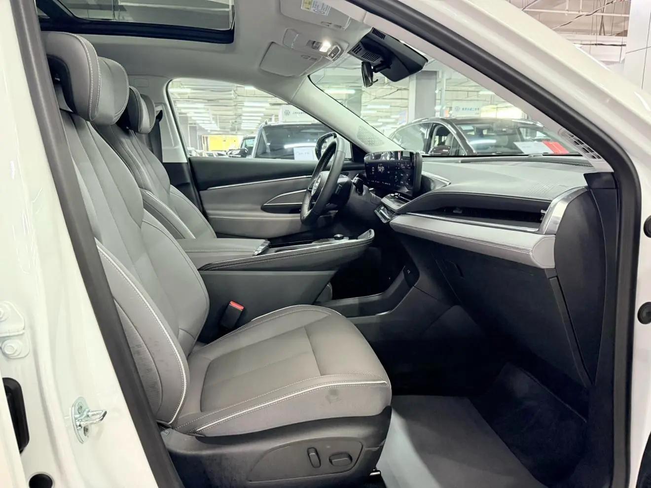 Buick 2025 Model E5 620km Prestige Edition Automatic 13