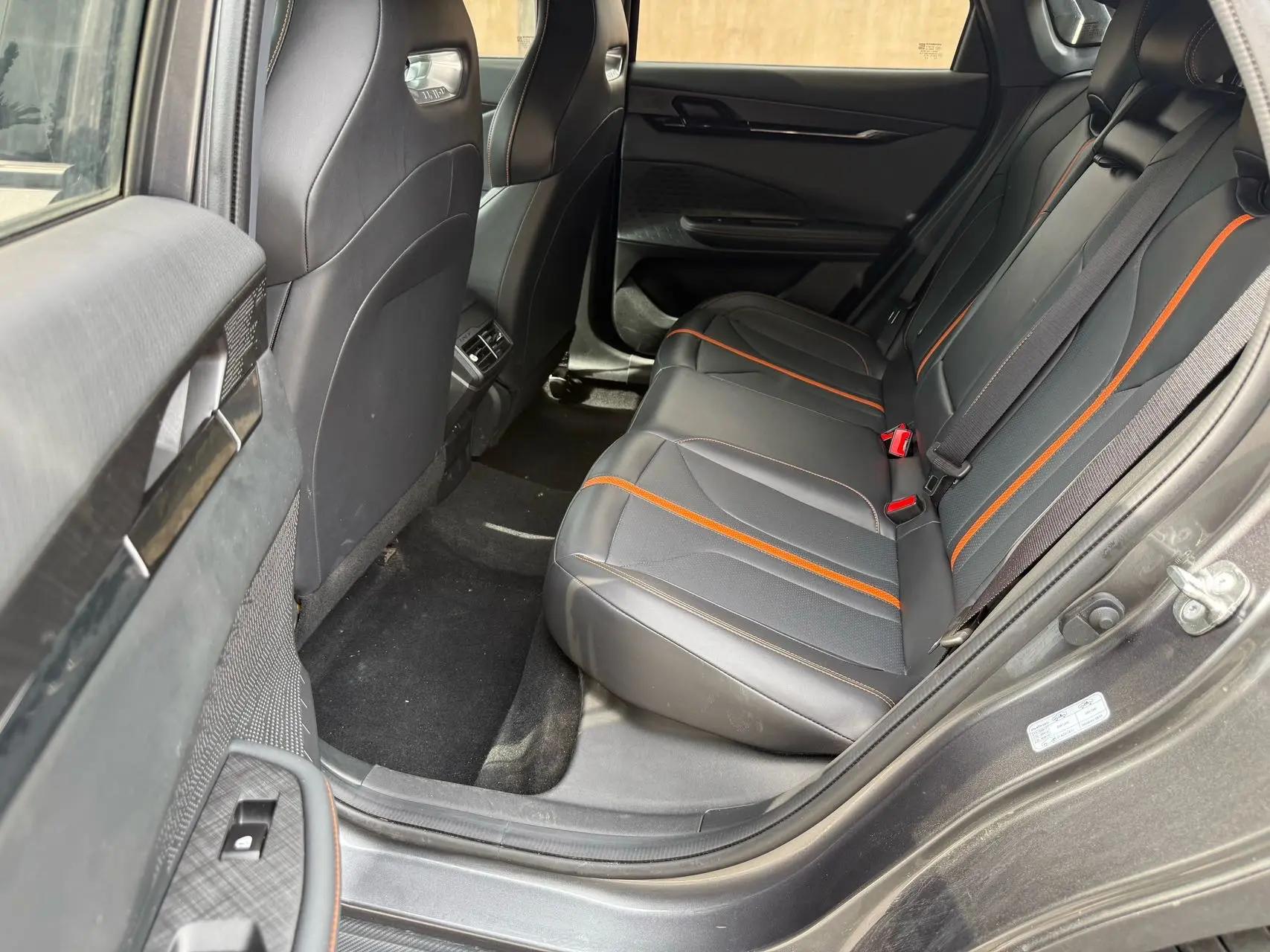 ChangAn 2024 UNI-V 1.5T Prestige Automatic 5
