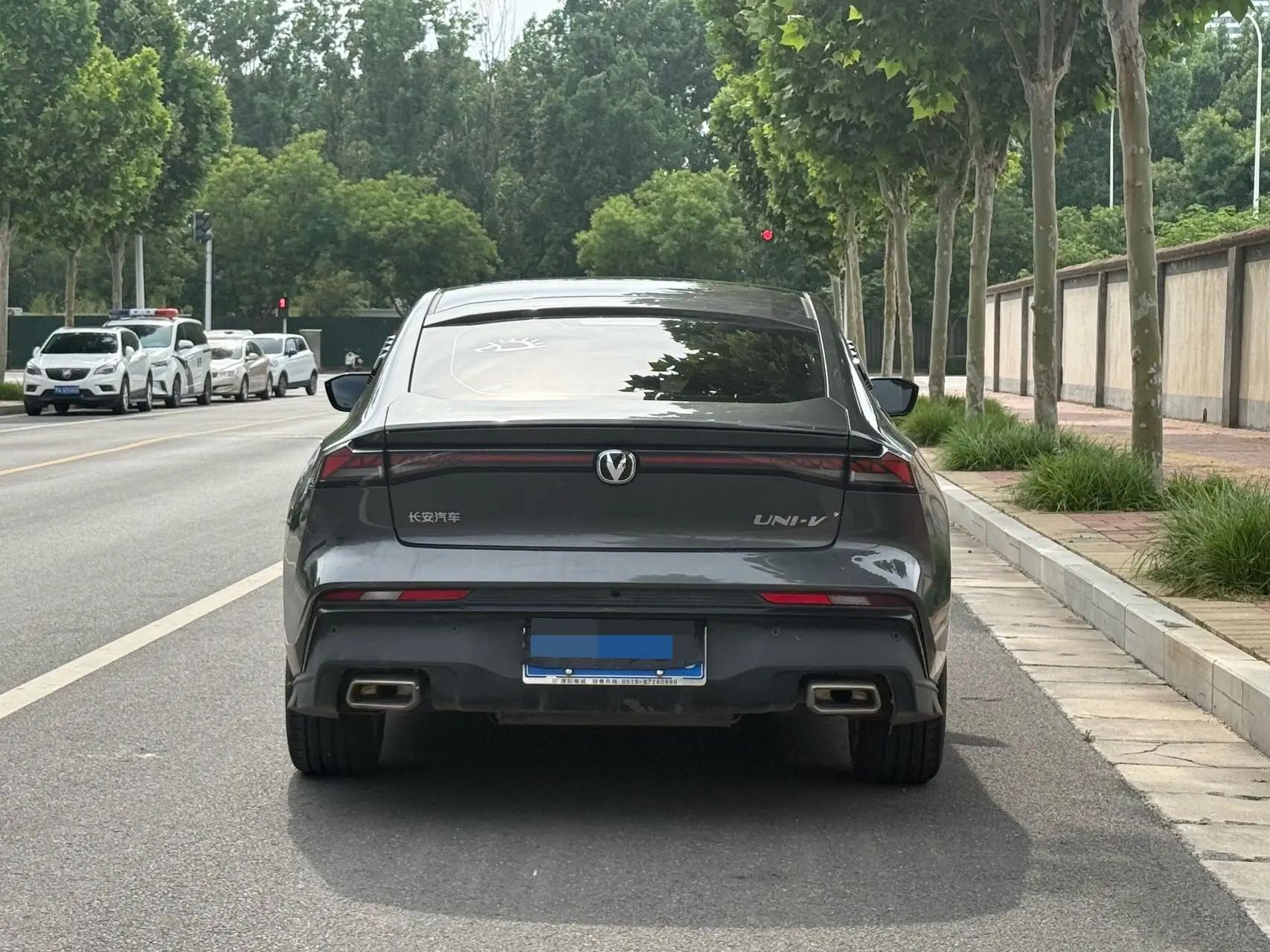 ChangAn 2024 UNI-V 1.5T Prestige Automatic 7
