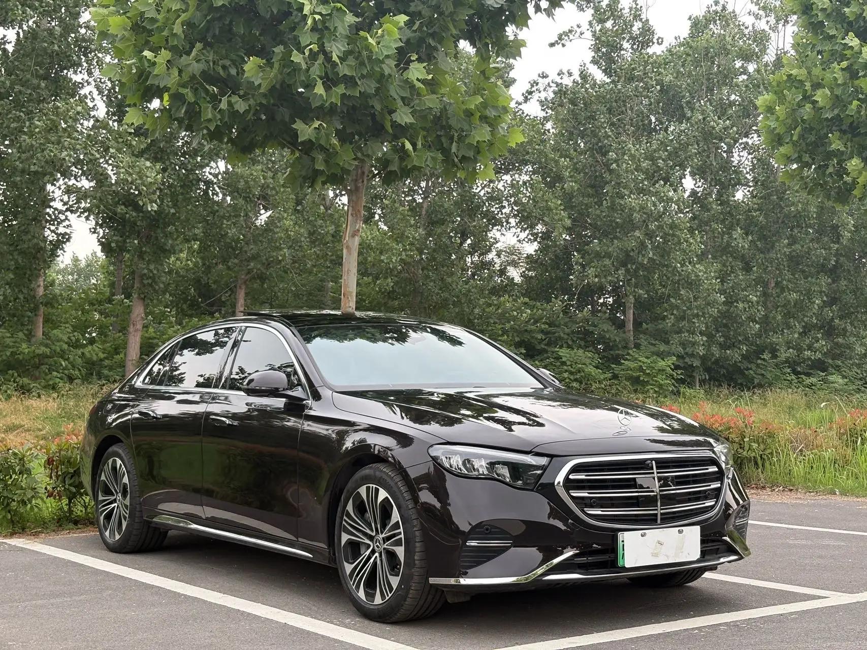 Mercedes Benz E-Class New Energy 2024 Model E 350 e L 2.0T Automatic 3