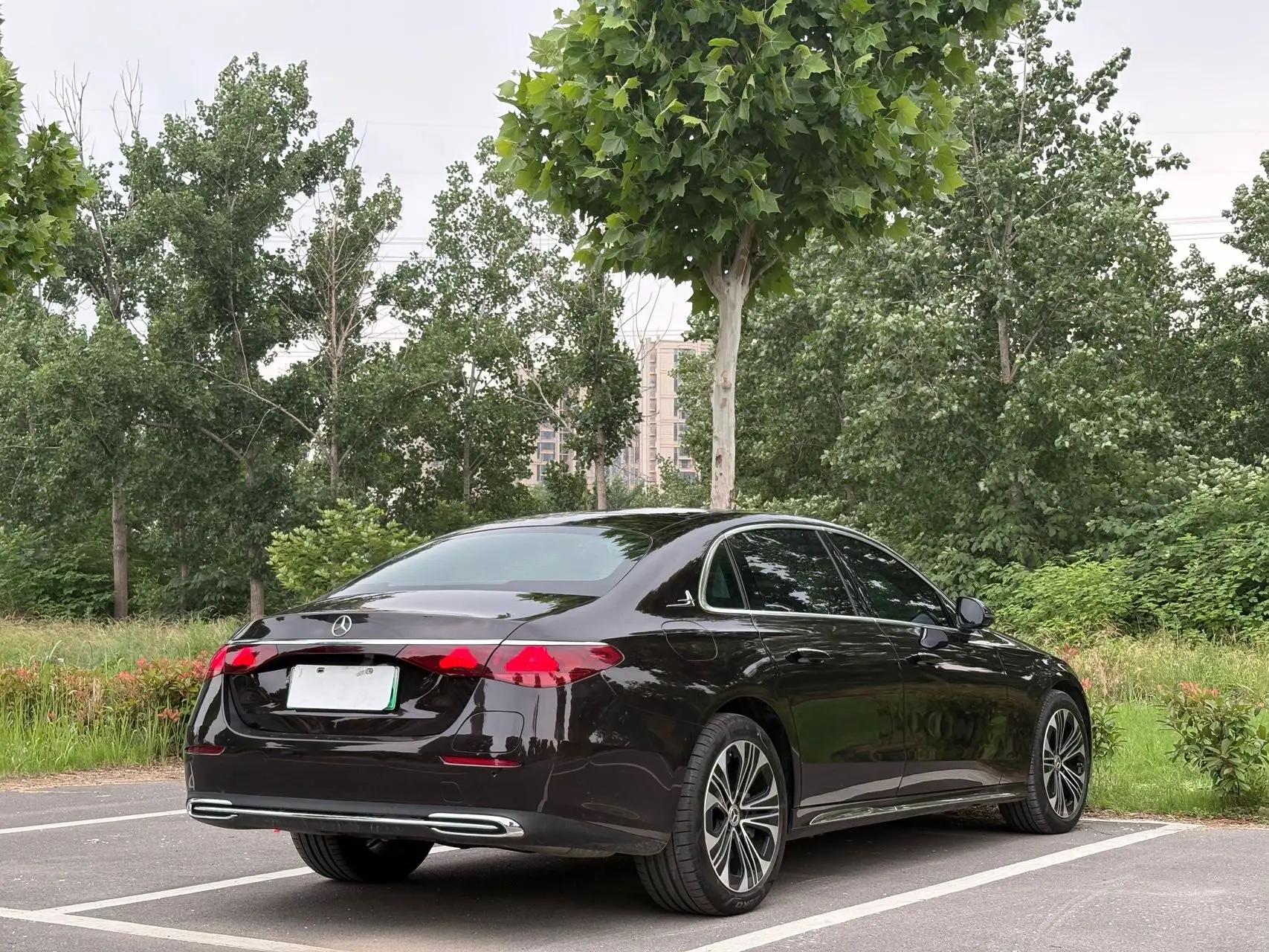 Mercedes Benz E-Class New Energy 2024 Model E 350 e L 2.0T Automatic 6