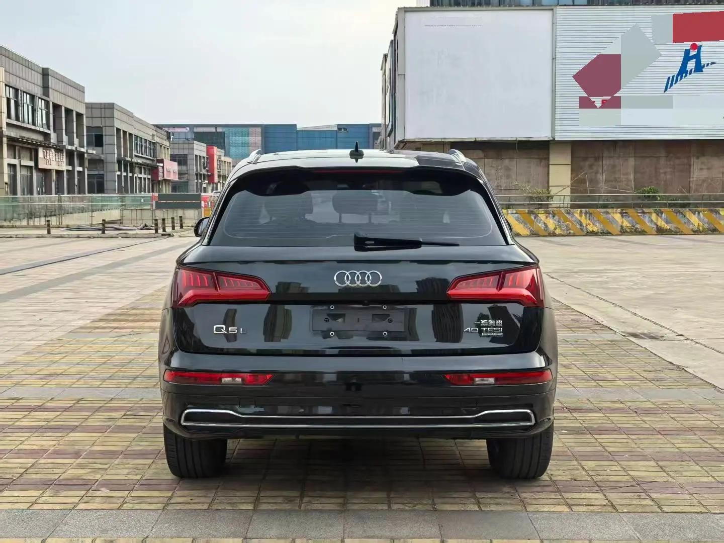 Audi Q5L 2018 40 TFSI Enjoy Fashion Country V 8