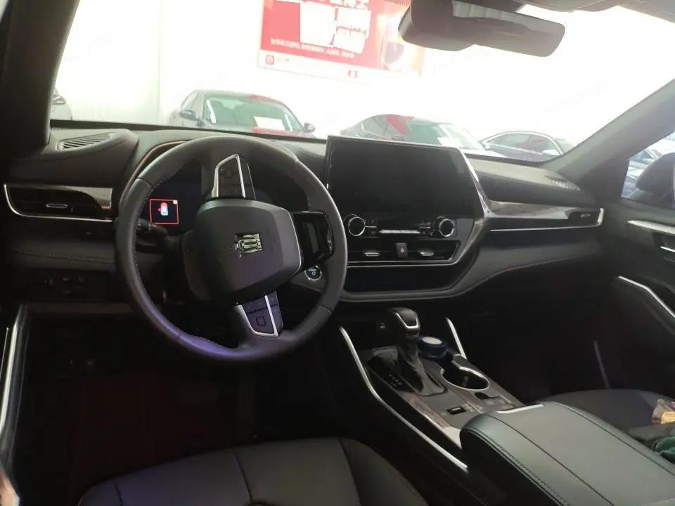 Toyota 2024 Crown Landfang HEV 2.5 CVT 4WD Prestige Automatic 2