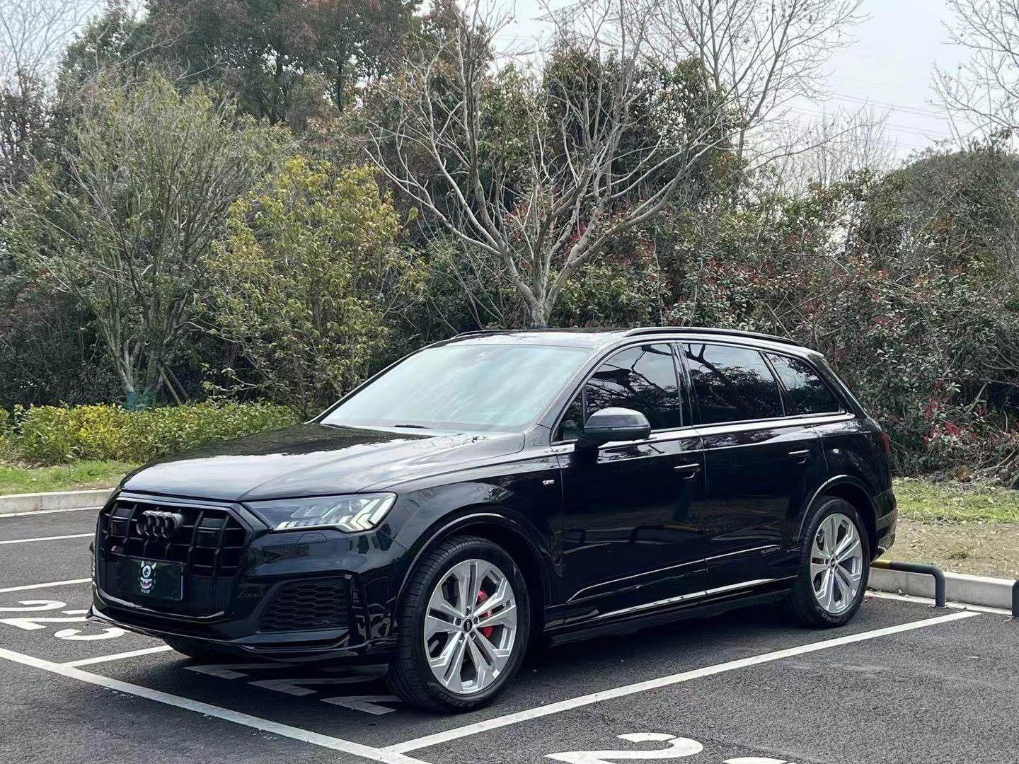 Audi Q7 2021 55 TFSI quattro S line Premium Model