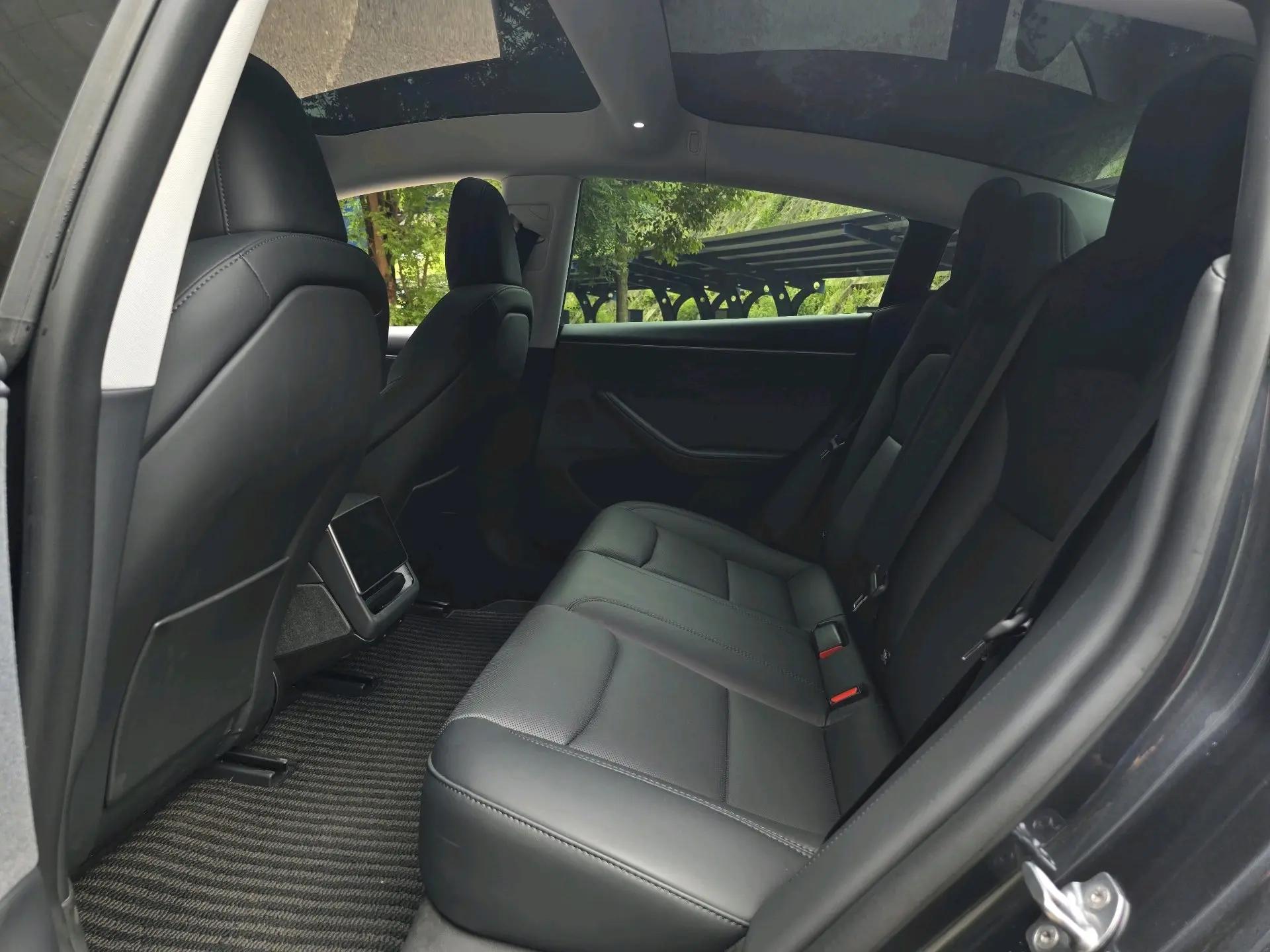 Tesla 2025 Model 3 Rear-Wheel Drive Automatic 5