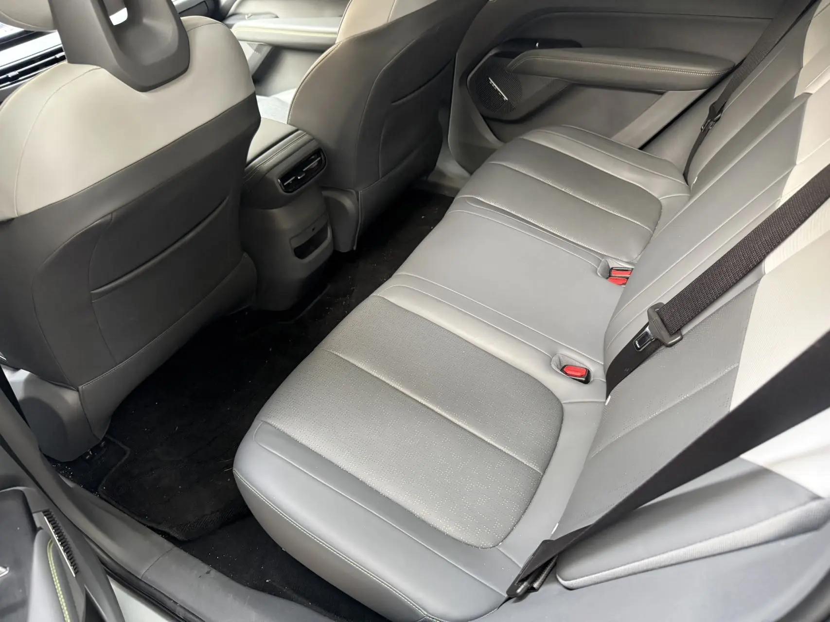 Bestune 2025 Yueyi 03 565km Premium Edition Automatic Gear 6