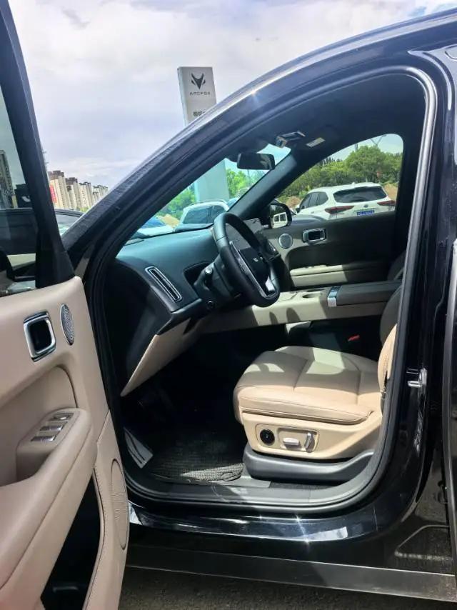 Li 2025 L6 Pro Intelligent Refreshed Version Automatic Transmission 4