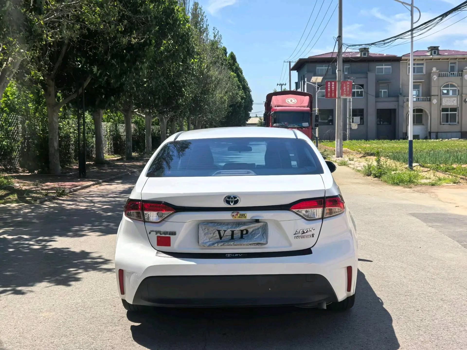 Toyota 2023 Lei Ling Shuangqing 1.8 Stepless Intelligent Electric Hybrid Leading Edition Automatic Gear 5