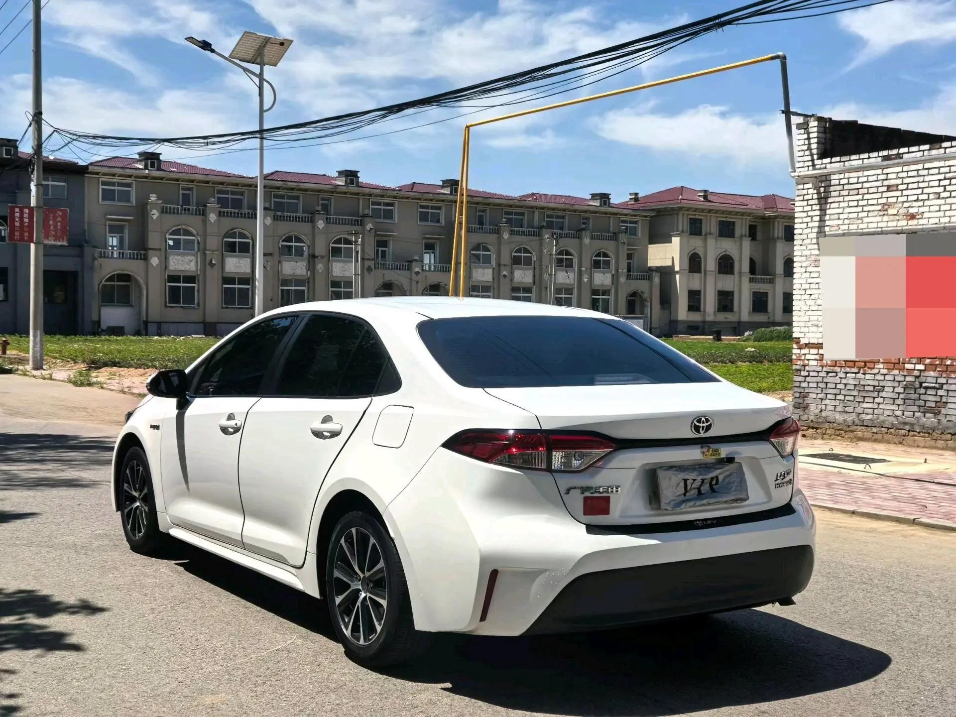 Toyota 2023 Lei Ling Shuangqing 1.8 Stepless Intelligent Electric Hybrid Leading Edition Automatic Gear 6