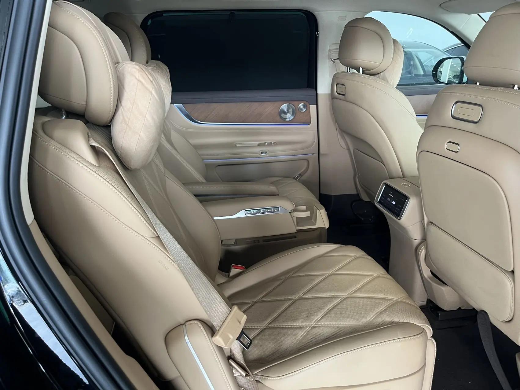AITO 2025 Model AITO M9 Range-Extended Ultra Version 52kWh 6-Seater Automatic 4