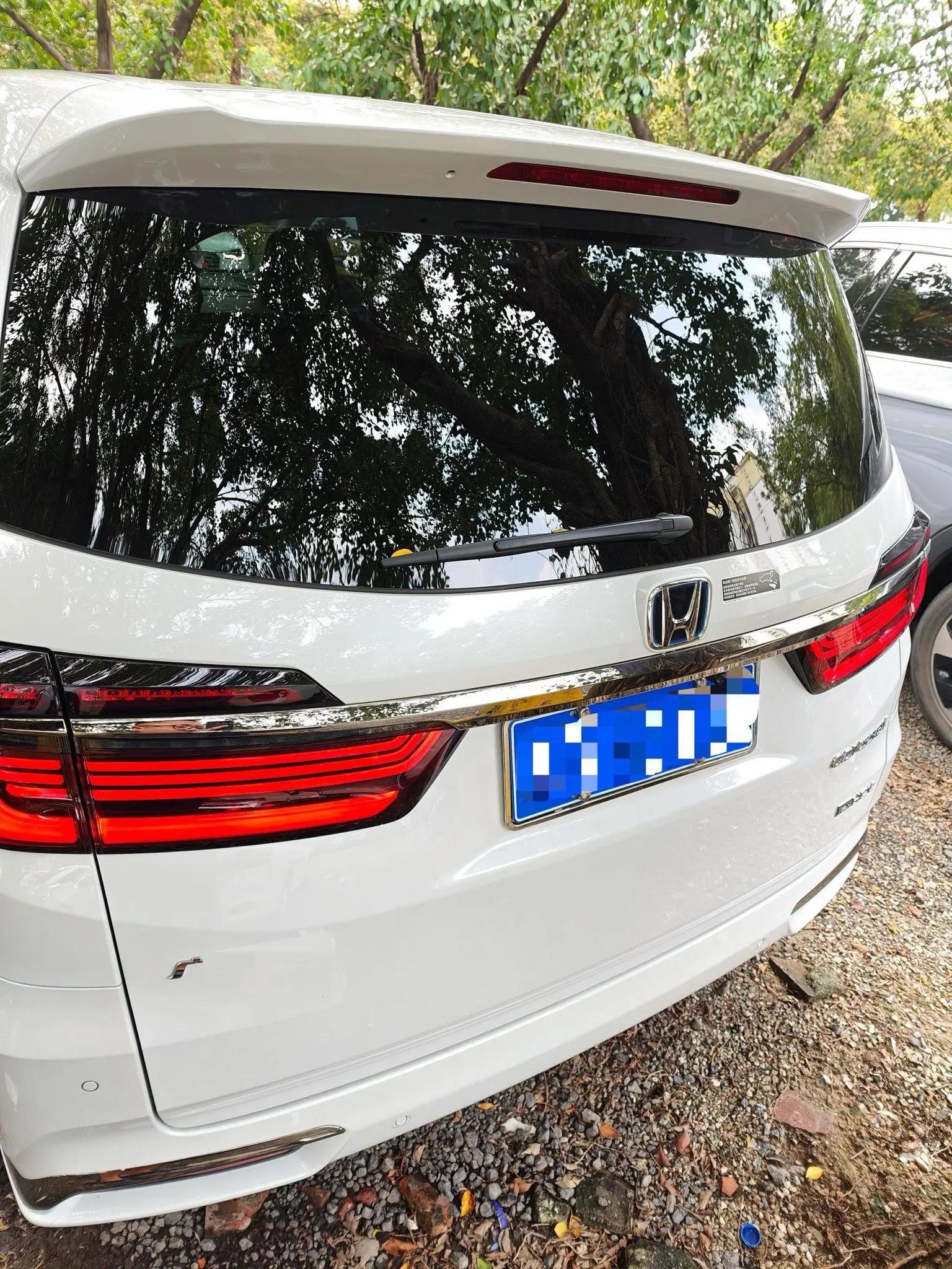 Honda 2026 Odyssey Hybrid 2.0 Stepless Sharp and Glory Edition Automatic Gear 3