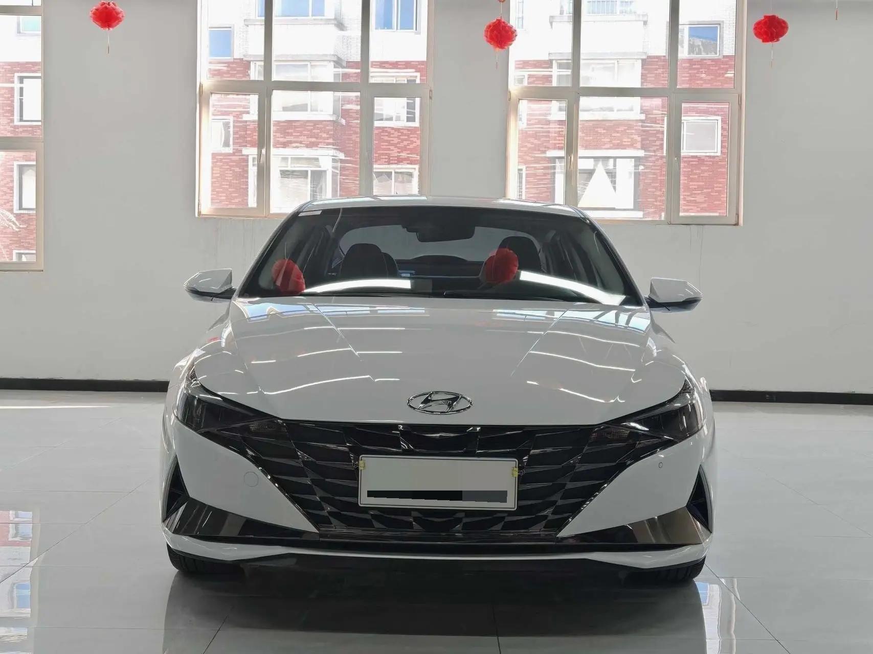 Elantra 2021 1.5L CVT LUX Prestige Edition 2