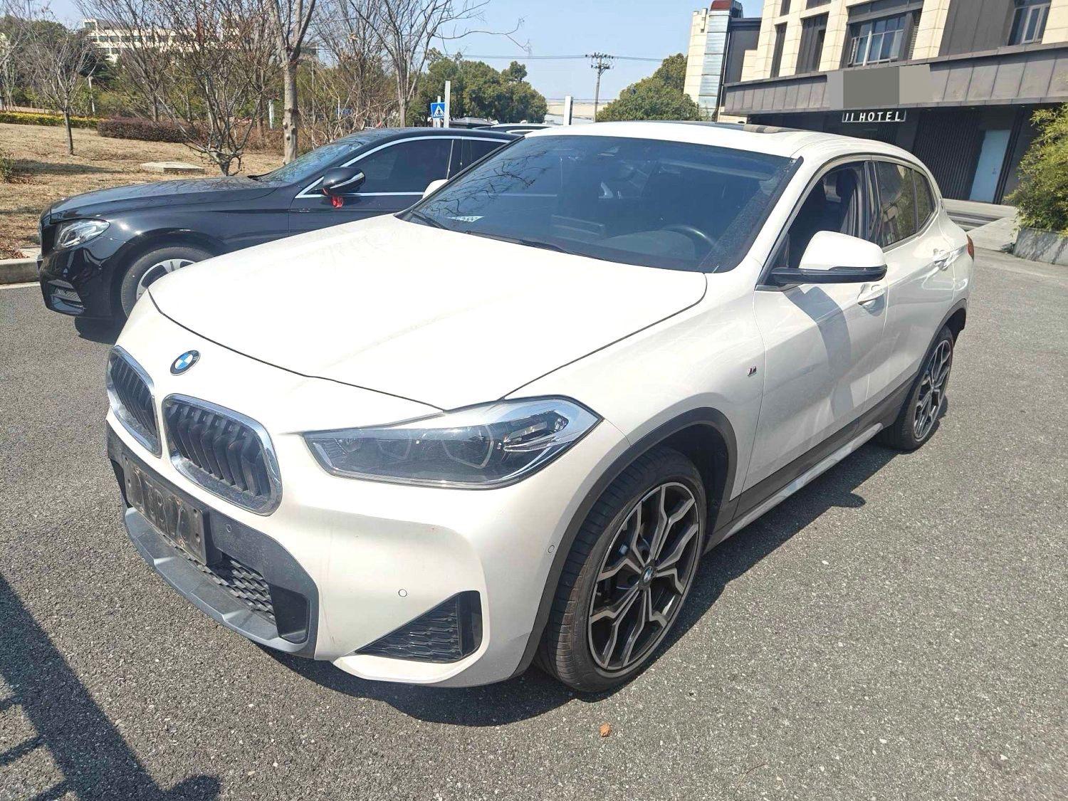 BMW X2 2020 sDrive25i exclusive M sports suit