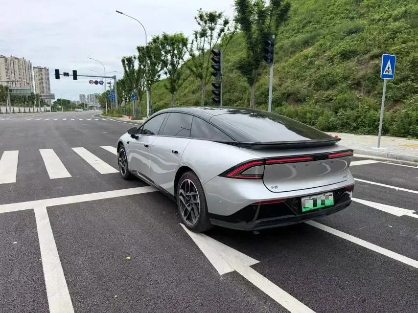 Xpeng 2024 P7 Long-Range Max Automatic 3